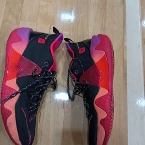 Men's Athletic Shoes in Black and Red